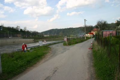na 4100 m vlevo k ?ece na 4100 m vlevo k ?ece